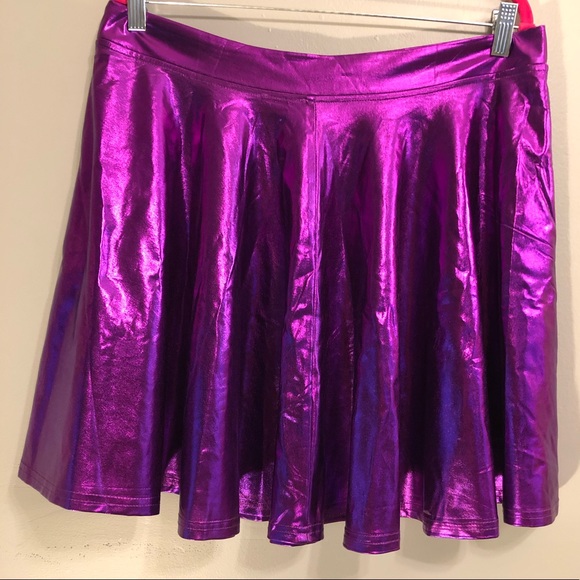 Fun skirt! - Picture 3 of 5